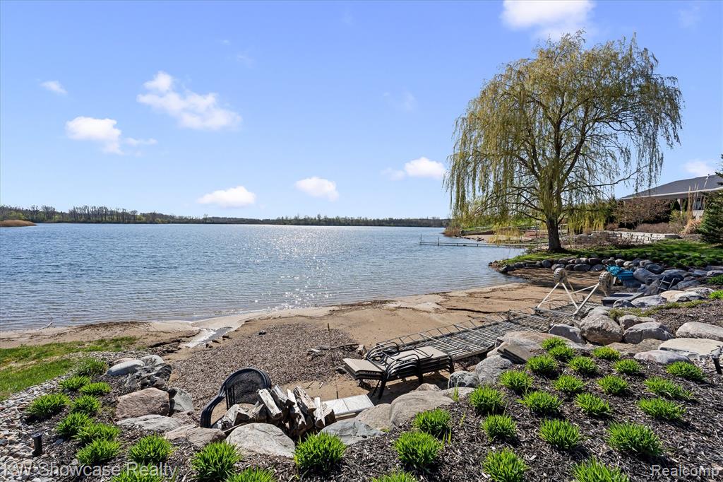 4334 Terra Ridge Drive, Milford, MI 48381 — Photo 93