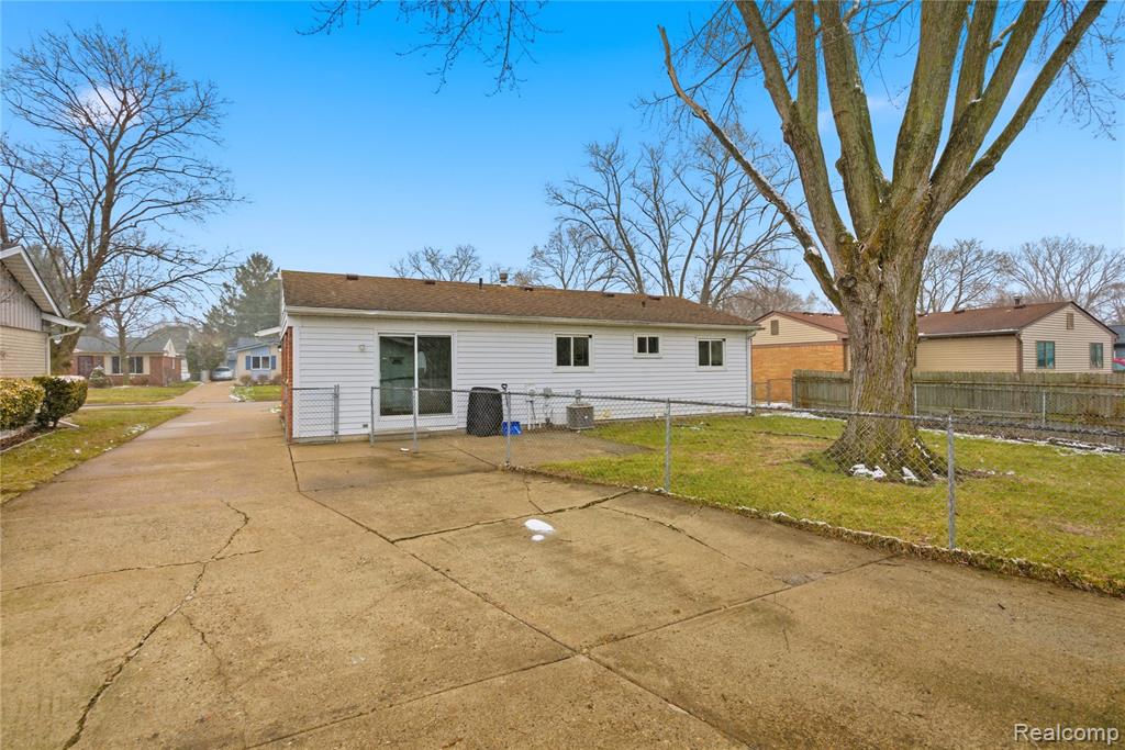 9191 Redbud Avenue, Plymouth, MI 48170 — Photo 36