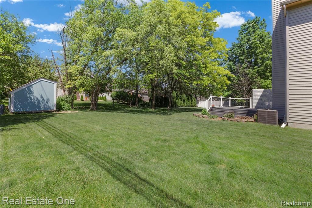113 Algansee Drive, Troy, MI 48083 — Photo 5