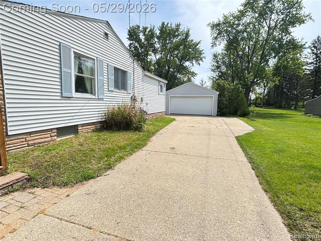 1147 Jay Street, Waterford, MI 48327 — Photo 3