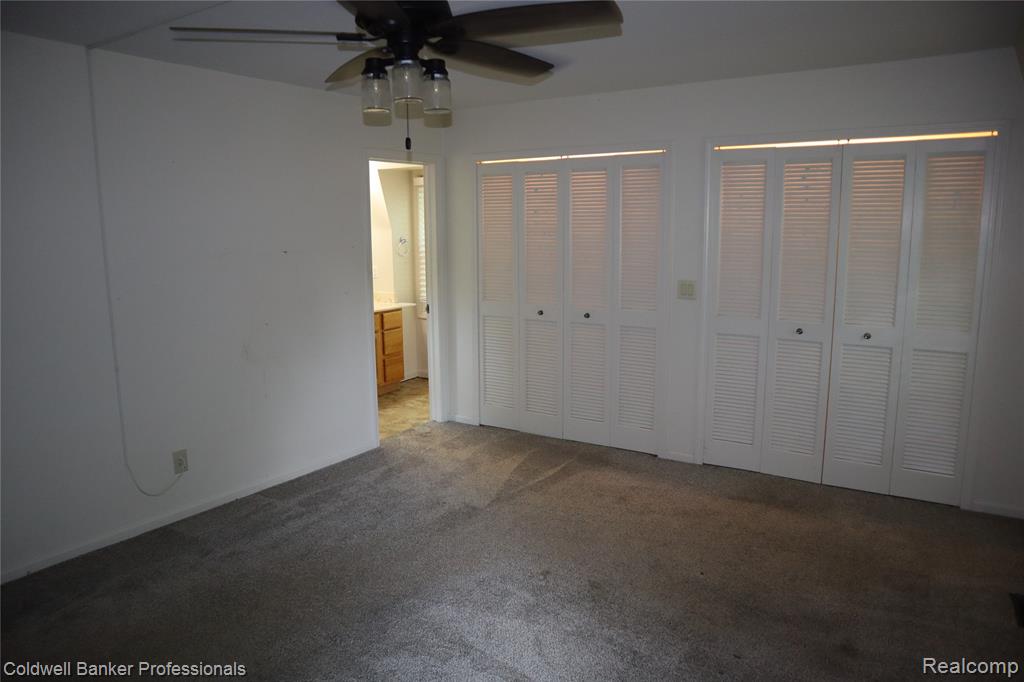 5435 S Sycamore Drive, Burton, MI 48509 — Photo 31