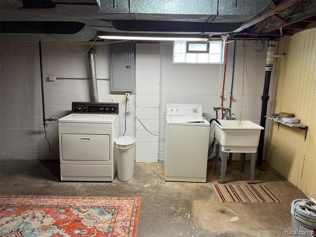 8060 Standard, Center Line, MI 48015 — Photo 27