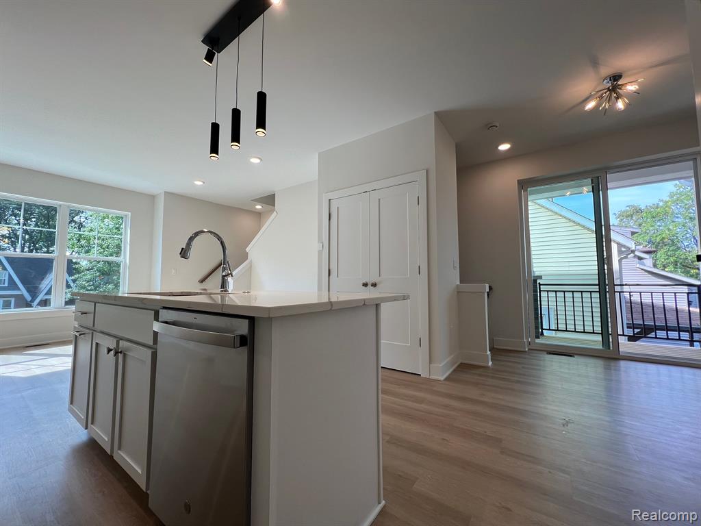 397 E BRECKENRIDGE UNIT 102 Street, Ferndale, MI 48220 — Photo 6
