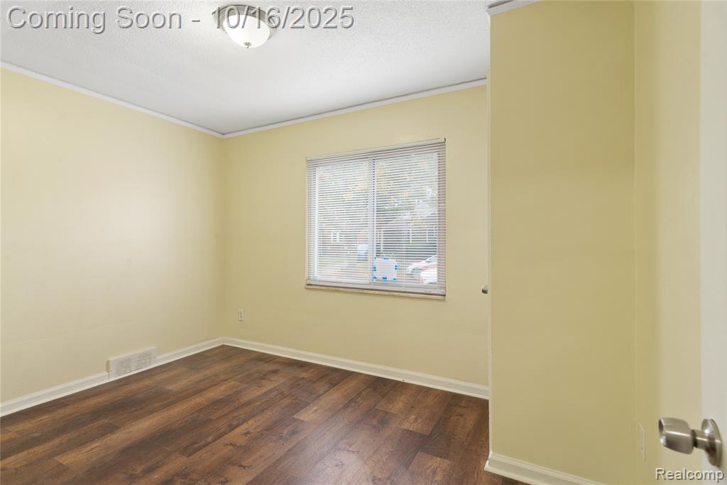 8348 Terry Street, Detroit, MI 48228 — Photo 10