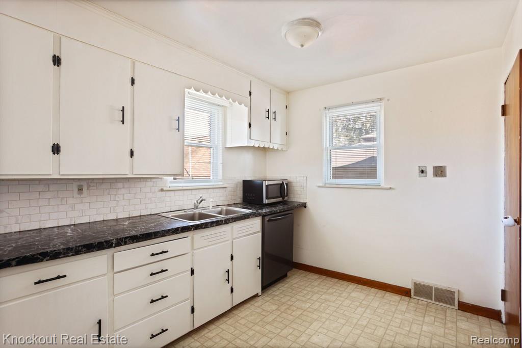 2123 S REESE Road, Reese, MI 48757 — Photo 17