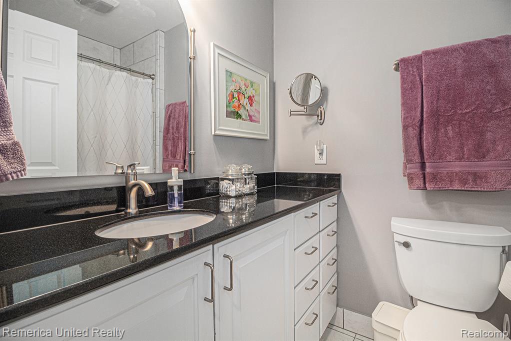 2802 Bombridge Court, Ann Arbor, MI 48104 — Photo 11