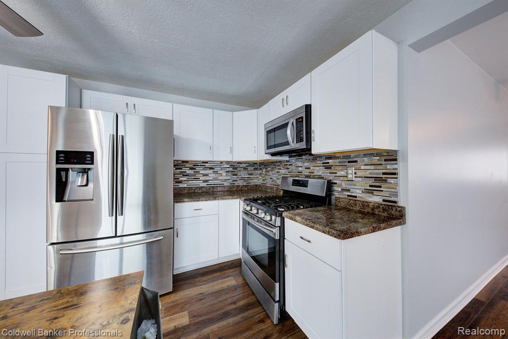709 RICHARD Street, Holly, MI 48442 — Photo 11