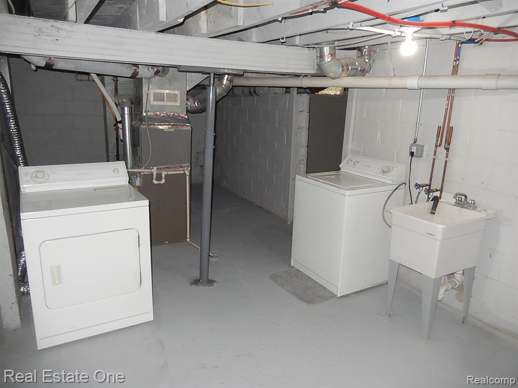 21067 WESTVIEW Avenue, Ferndale, MI 48220 — Photo 13