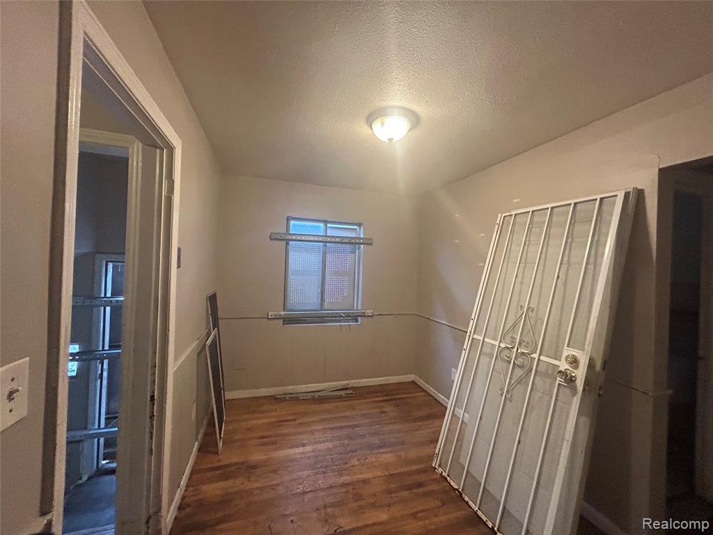 7355 Stout Street, Detroit, MI 48228 — Photo 8