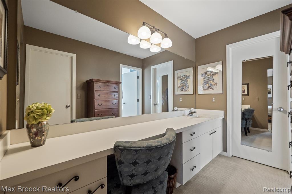 6612 Stonebridge E, West Bloomfield, MI — Photo 28