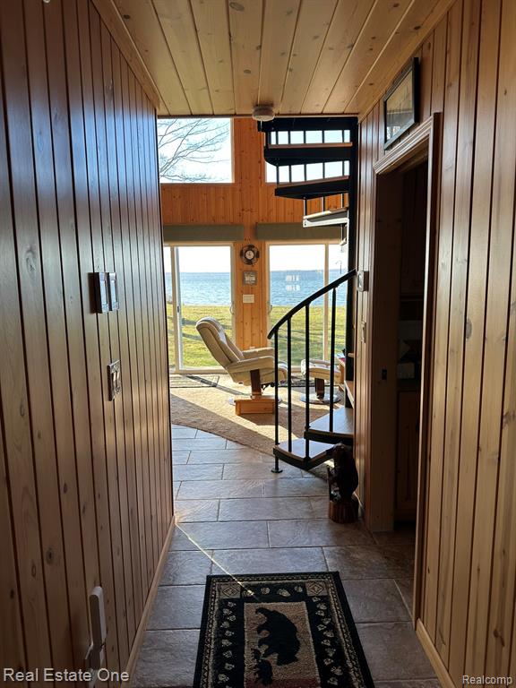 8175 E HOUGHTON LAKE, 1, Houghton Lake, MI 48629 — Photo 6