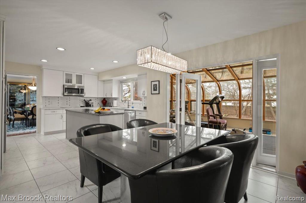 6362 CHARLES Drive, West Bloomfield, MI — Photo 22