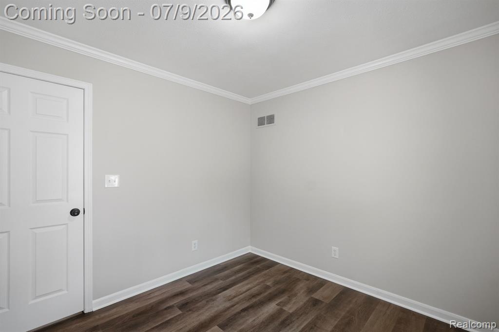 47078 Auburn Court, Utica, MI 48317 — Photo 12