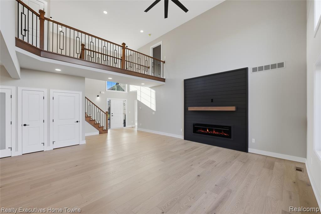 35701 Strongford Drive, New Baltimore, MI, 48047