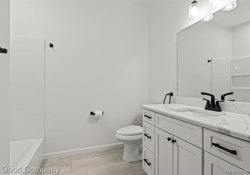 602 Pointe Drive, Walled Lake, MI 48390 — Photo 17