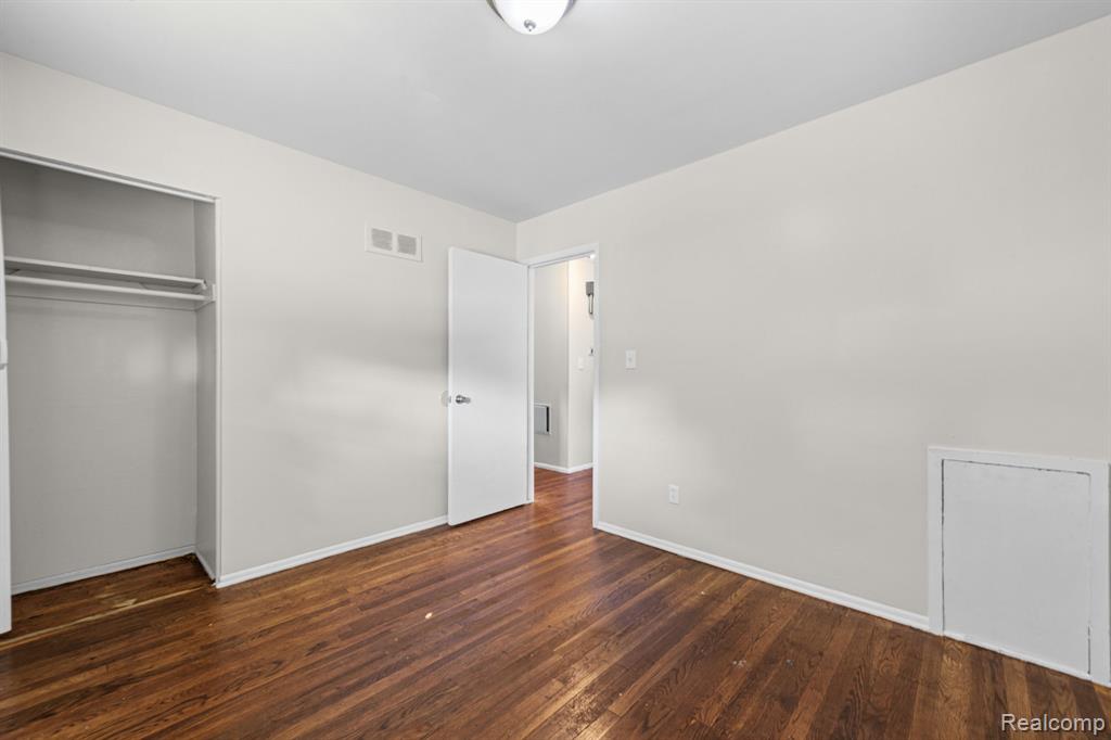 1601 S Bassett Street, Detroit, MI 48217 — Photo 14