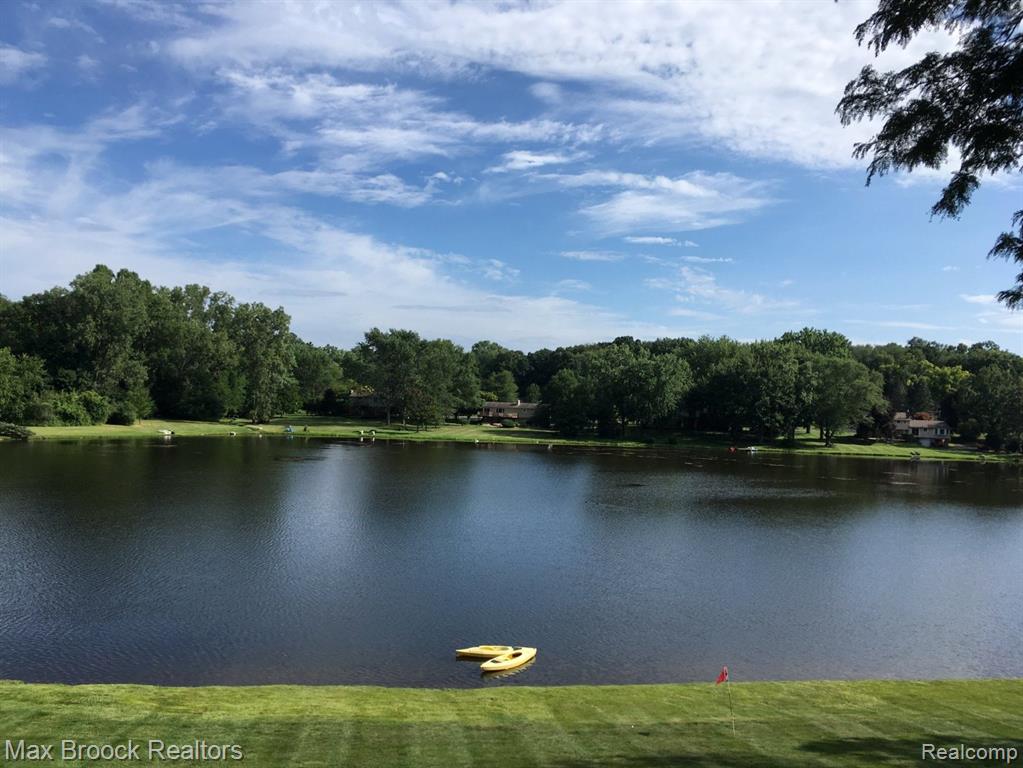 2808 Donegal Drive, Troy, MI 48098 — Photo 39