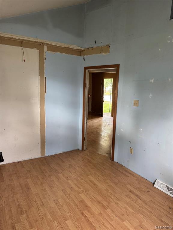 824 Harbor Avenue, Monroe, MI 48162 — Photo 4
