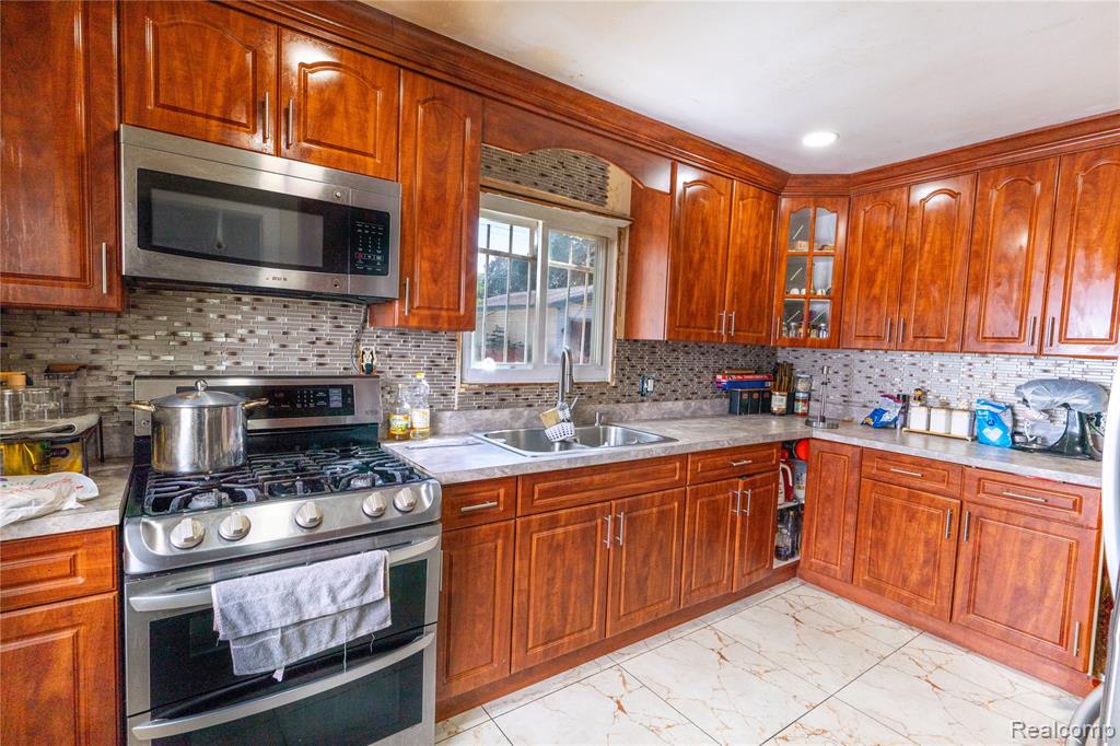 6374 Rutland Street, Detroit, MI 48228 — Photo 5