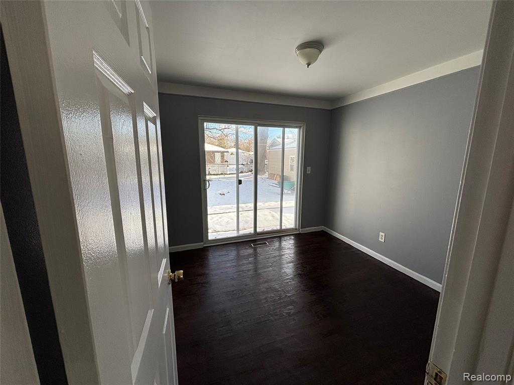 7720 Amboy Street, Dearborn Heights, MI 48127 — Photo 15