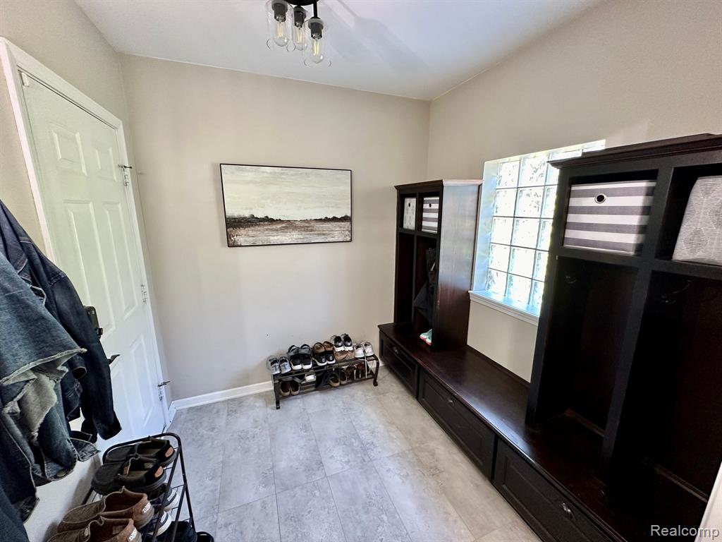48798 MANHATTAN Circle, Canton, MI 48188 — Photo 37
