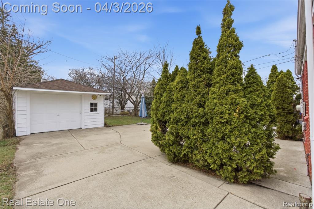 7259 FENTON Street, Dearborn Heights, MI 48127 — Photo 13