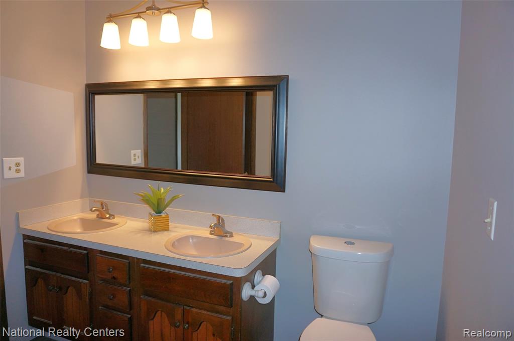 1495 Briggsville Road, Fowlerville, MI 48836 — Photo 18