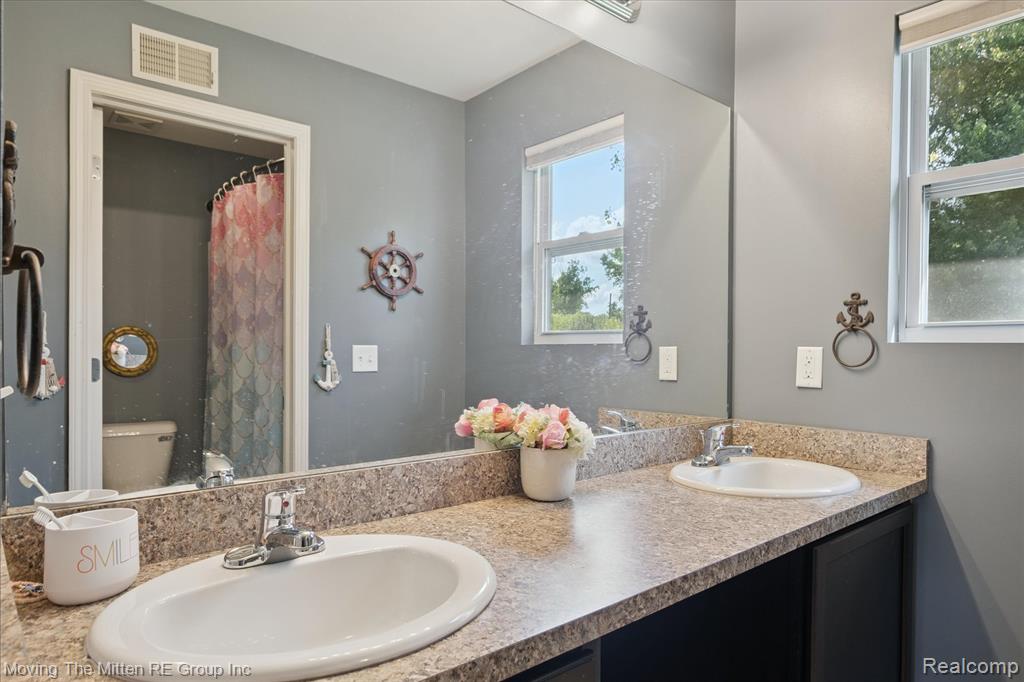17163 Theresa Lane, New Boston, MI 48164 — Photo 35