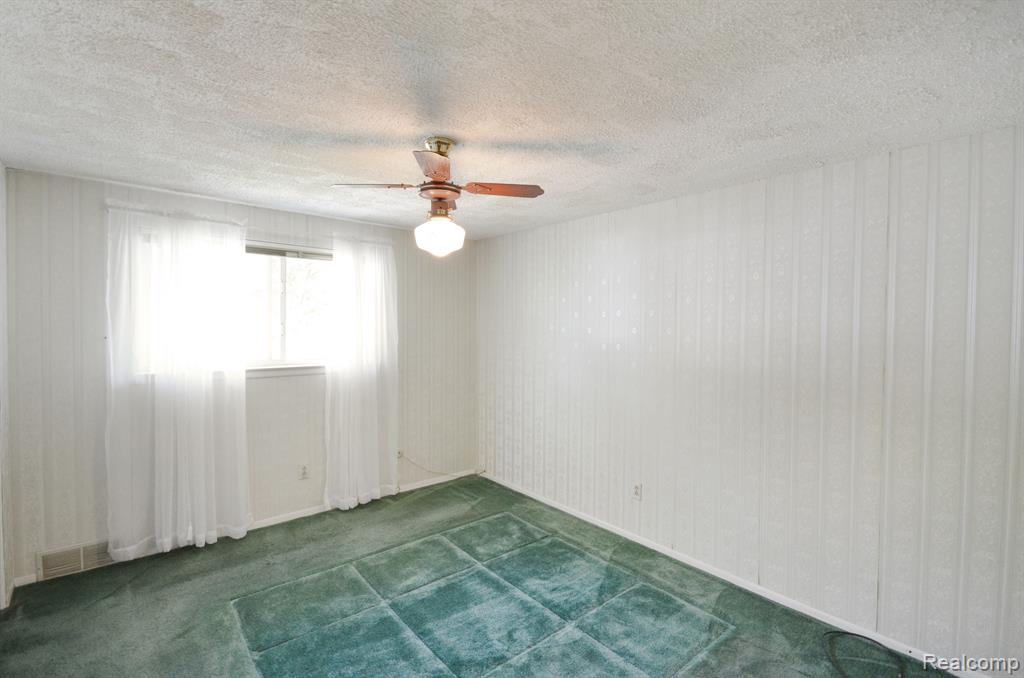 40509 Irval Drive, Sterling Heights, MI 48313 — Photo 15