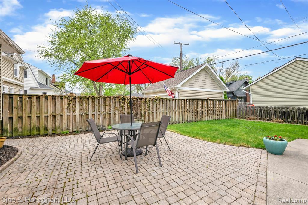 424 W Hudson Avenue, Royal Oak, MI 48067 — Photo 40