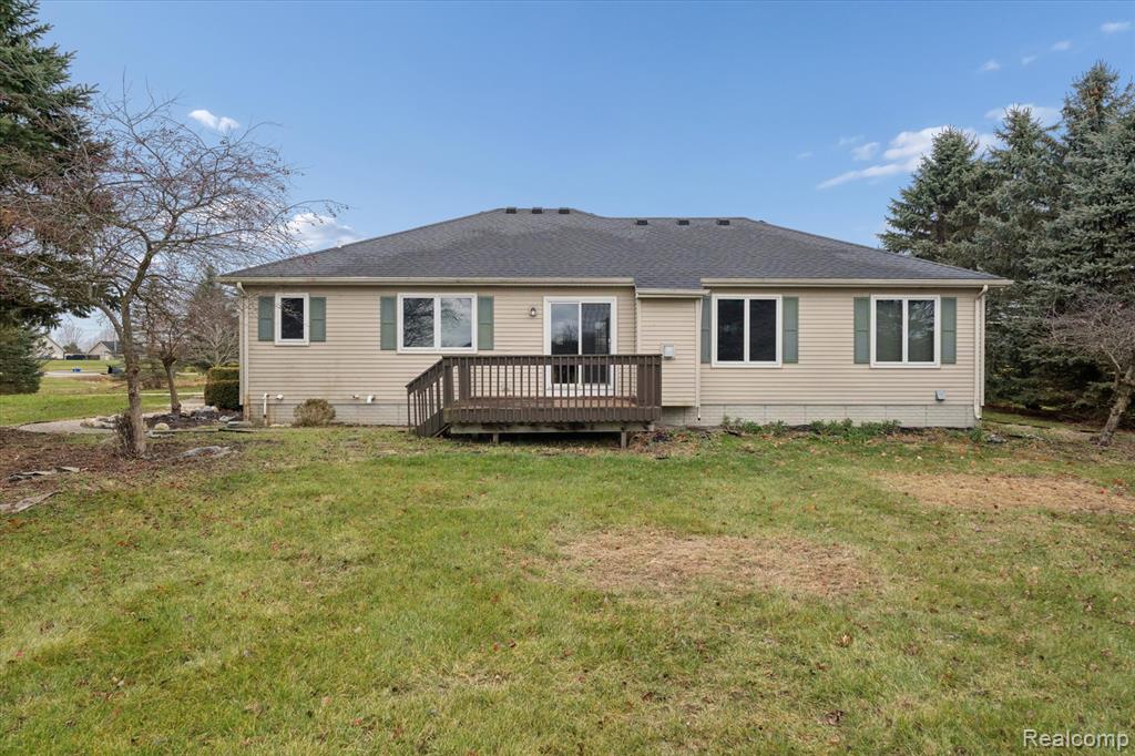 7183 Miller Lane, Grand Blanc, MI 48439 — Photo 38