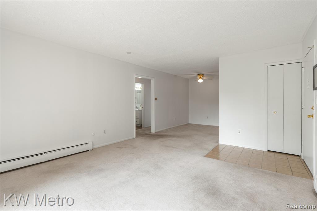 4909 Crooks Road, E8, Royal Oak, MI 48073 — Photo 3