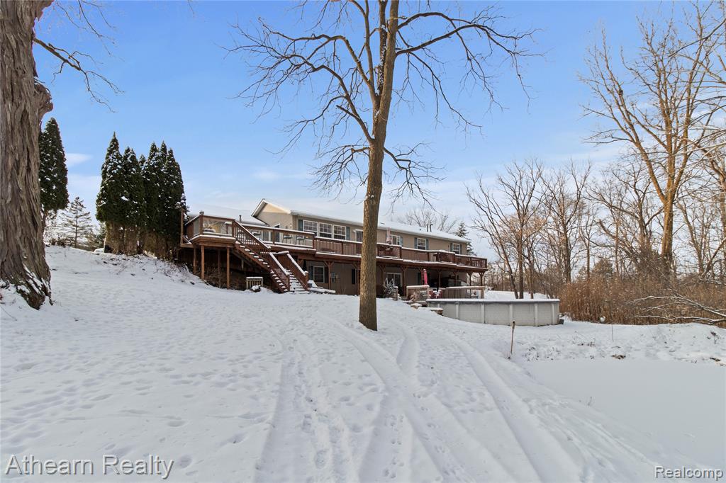 9023 Circle Lake Drive, Grand Blanc, MI 48439 — Photo 2