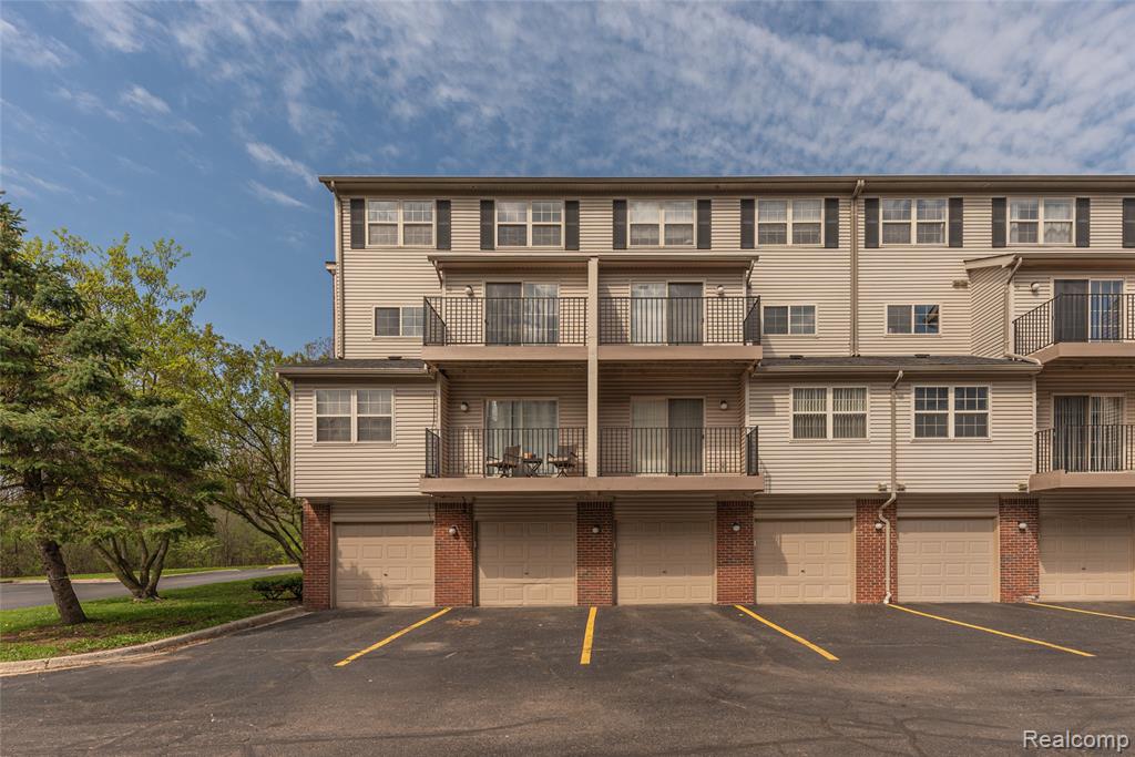 29242 W Glen Oaks, Farmington Hills, MI 48334 — Photo 35