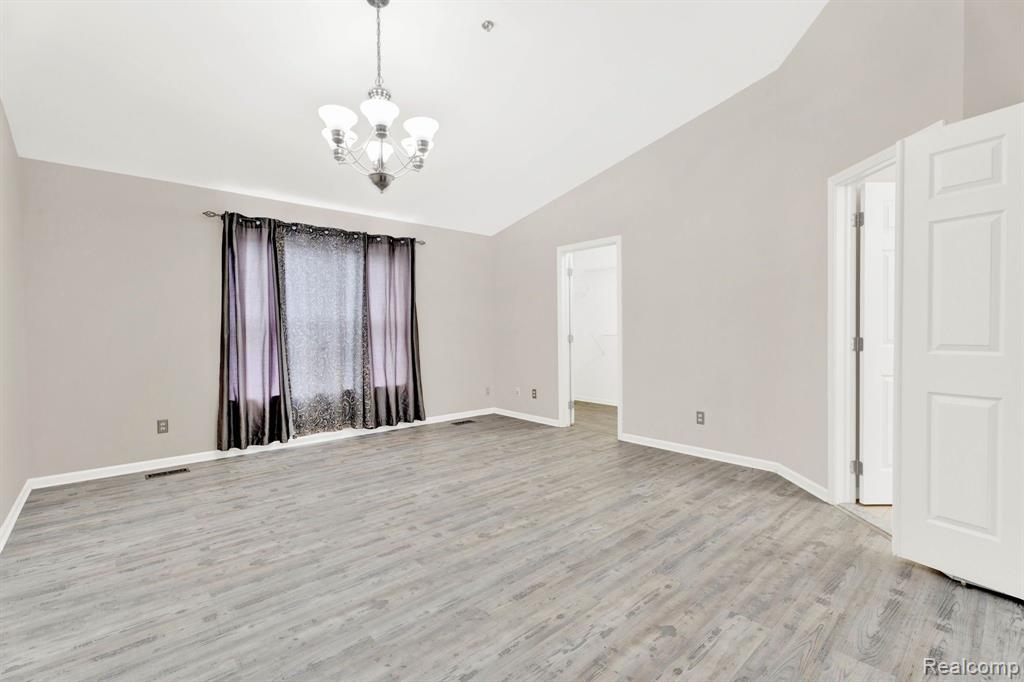 42849 Richmond Drive, Sterling Heights, MI 48313 — Photo 23