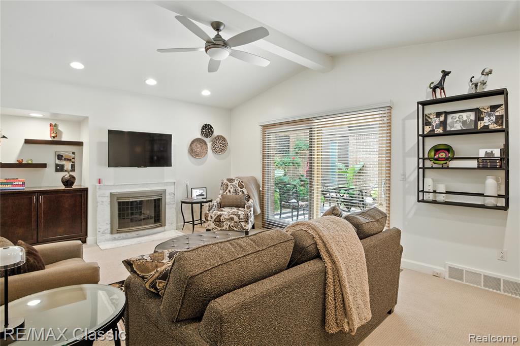 4022 CHABLIS Street, West Bloomfield, MI 48323 — Photo 11