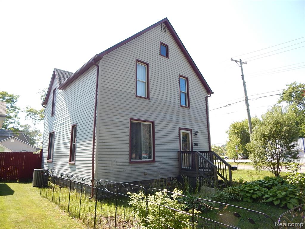 2739 Stone Street, Port Huron, MI 48060