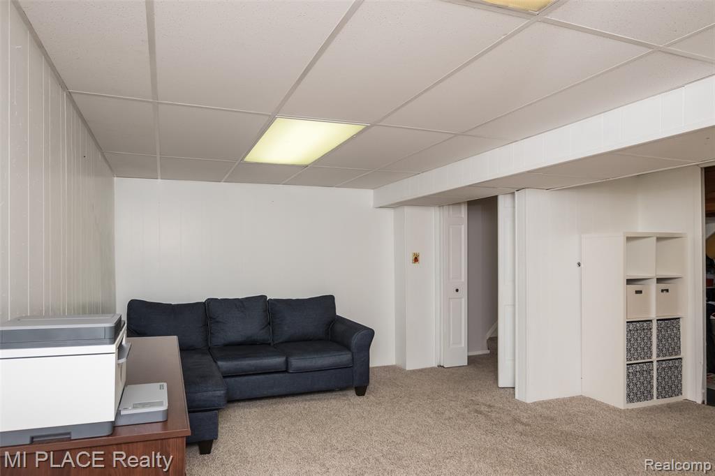 1599 Brentwood Drive, Troy, MI 48098 — Photo 39
