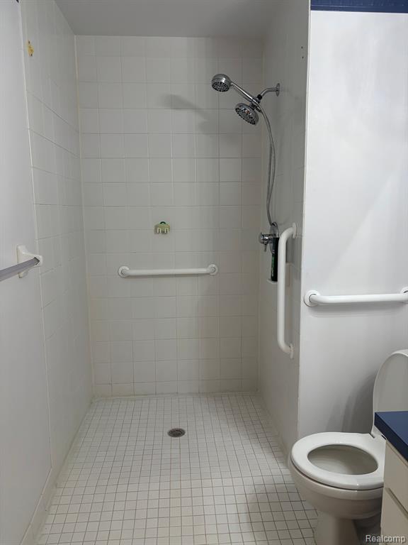 7351 Cross Creek Drive, Swartz Creek, MI 48473 — Photo 15