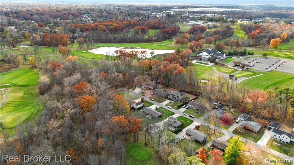52048 Brentwood Drive, Shelby Twp, MI 48316 — Photo 13