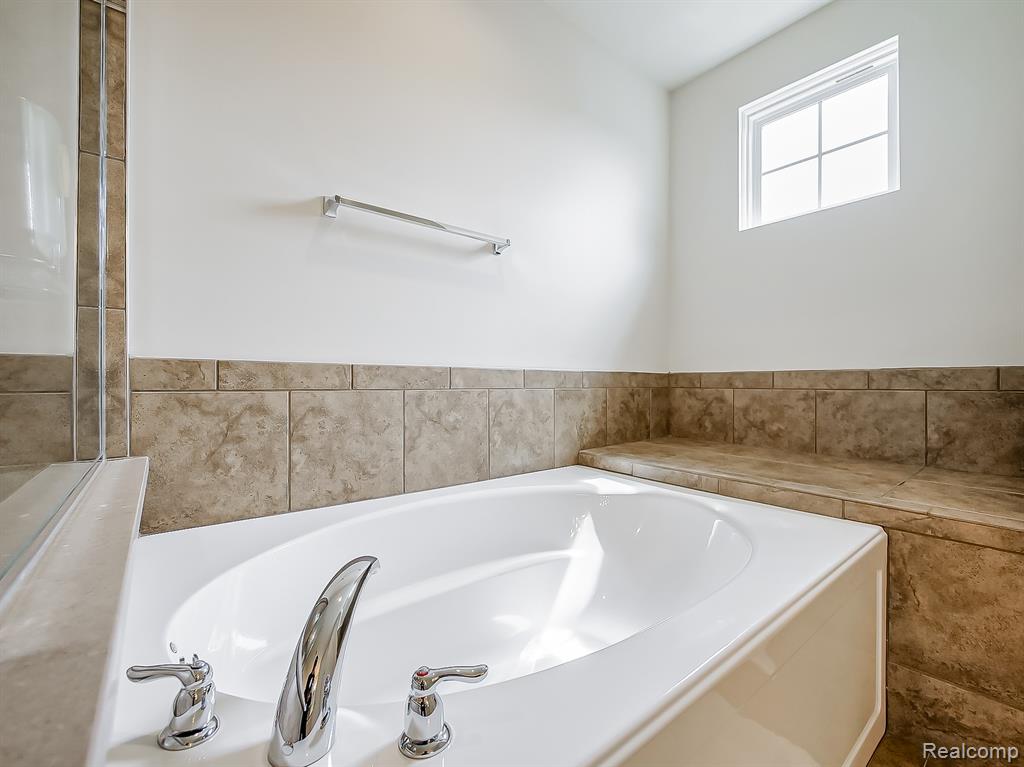 24503 Scenic Drive, South Lyon, MI 48178 — Photo 54