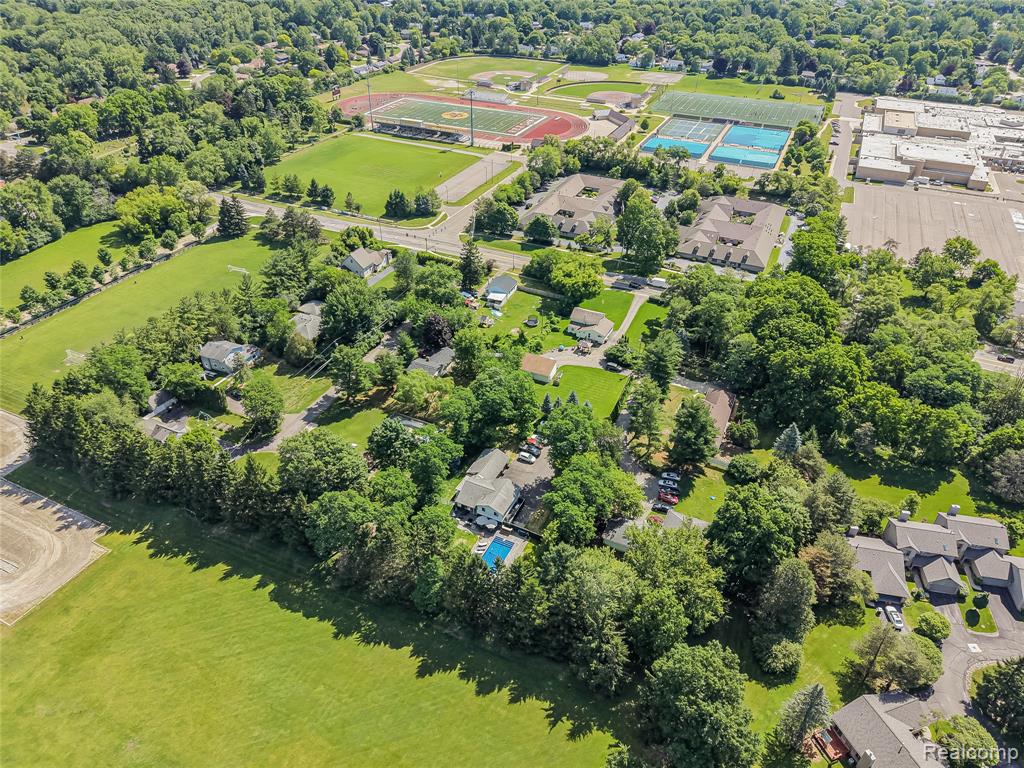 29721 Farmington Road, Farmington, MI 48334 — Photo 40