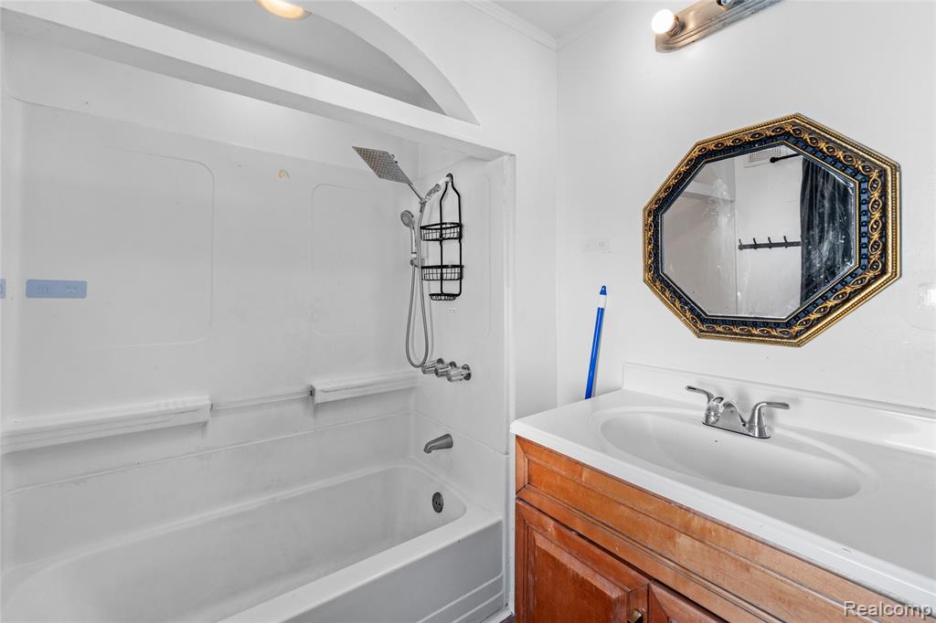 957 Winchester Avenue, Lincoln Park, MI 48146 — Photo 16
