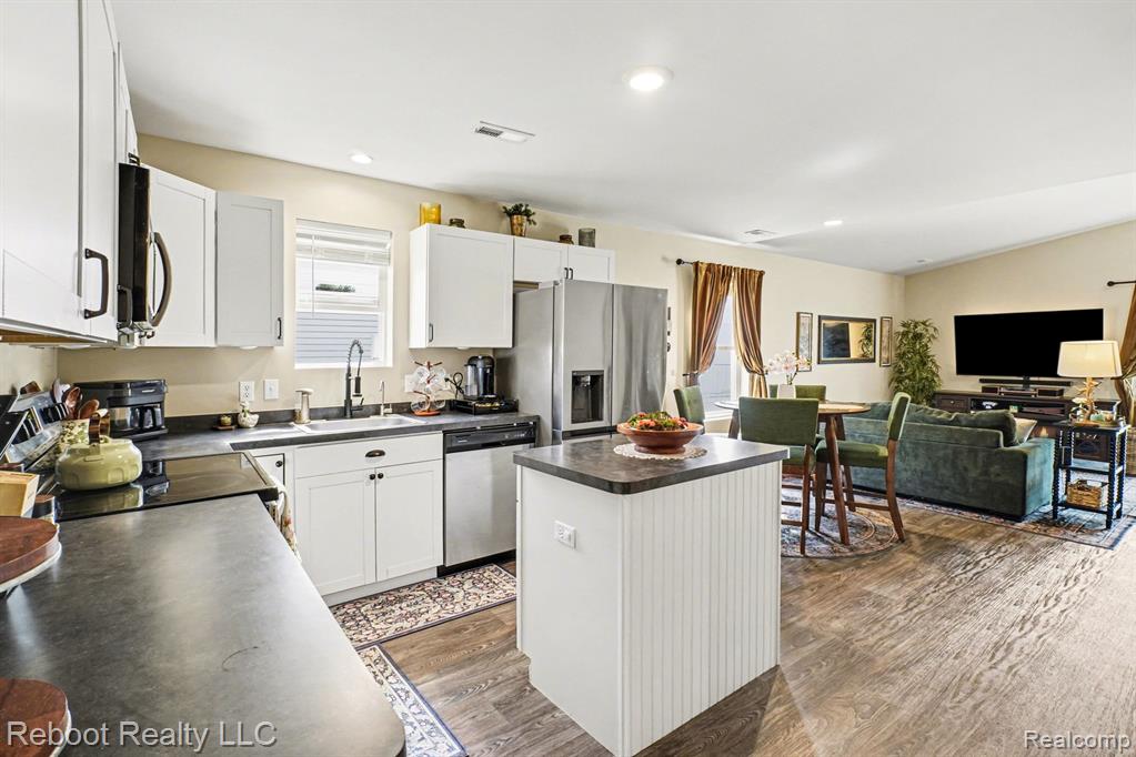 813 Partridge Court, Holly, MI 48442 — Photo 7