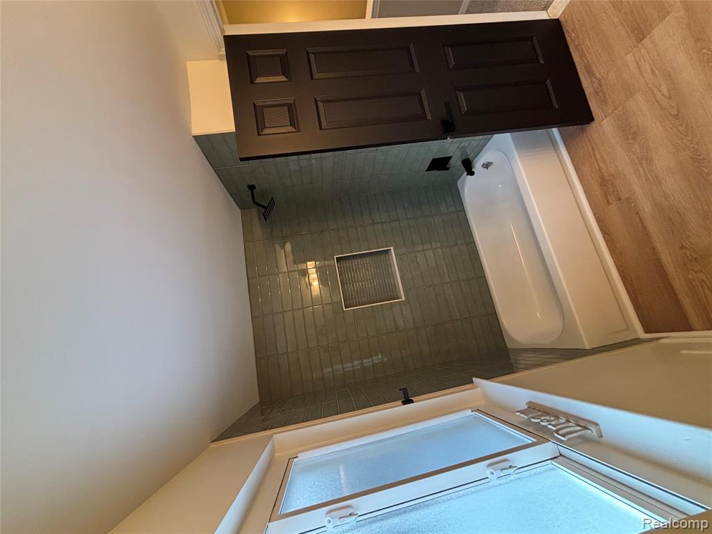 8821 Knolson Avenue, Livonia, MI 48150 — Photo 27