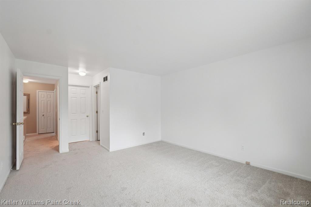2799 Lochmoor Boulevard, Lake Orion, MI — Photo 34