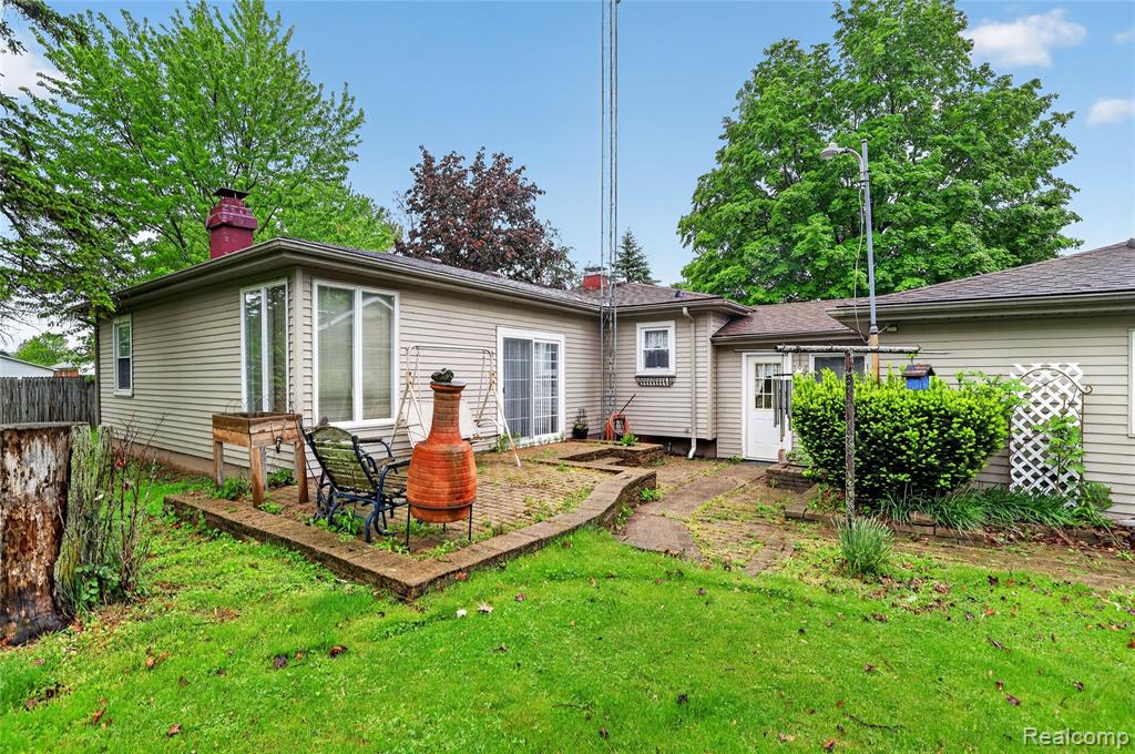 5090 Torrey Road, Flint, MI 48507 — Photo 38
