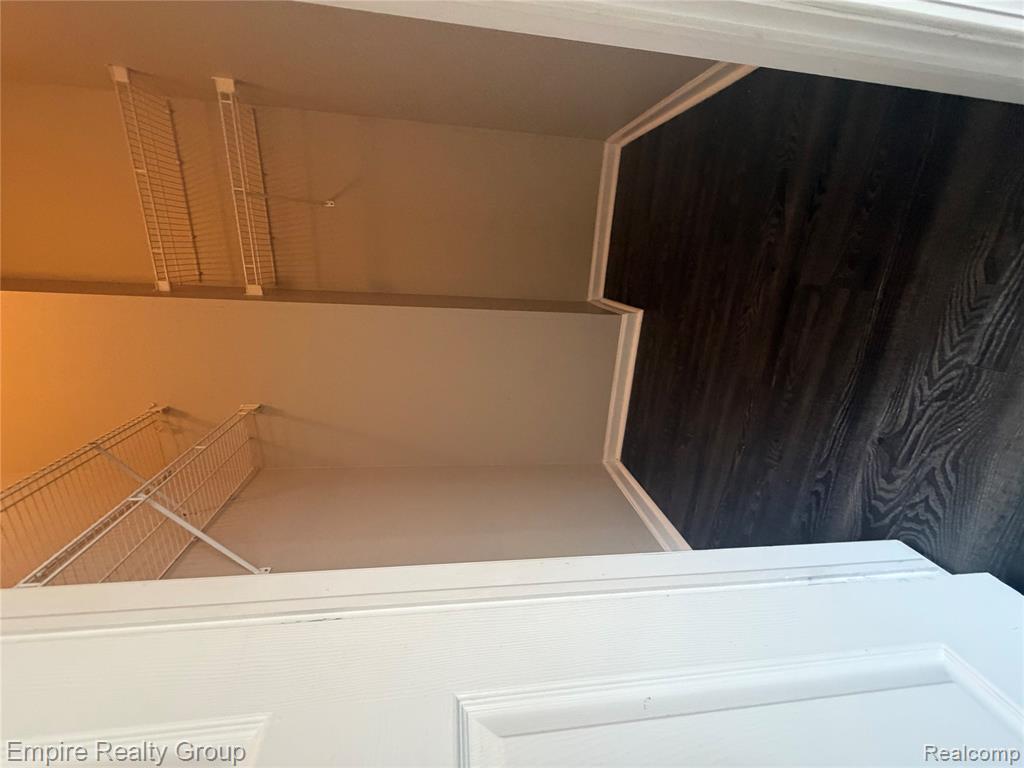 590 Thornhill Court, Belleville, MI 48111 — Photo 13