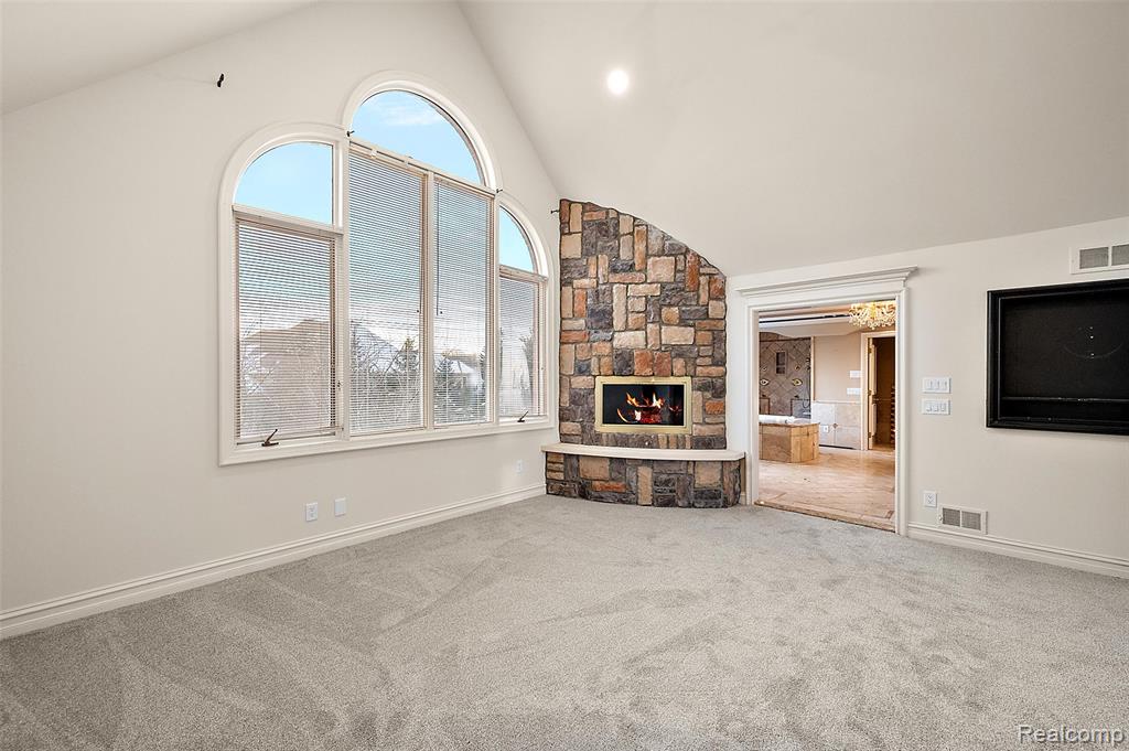 5744 Lochmoor Court, Rochester, MI 48306 — Photo 30