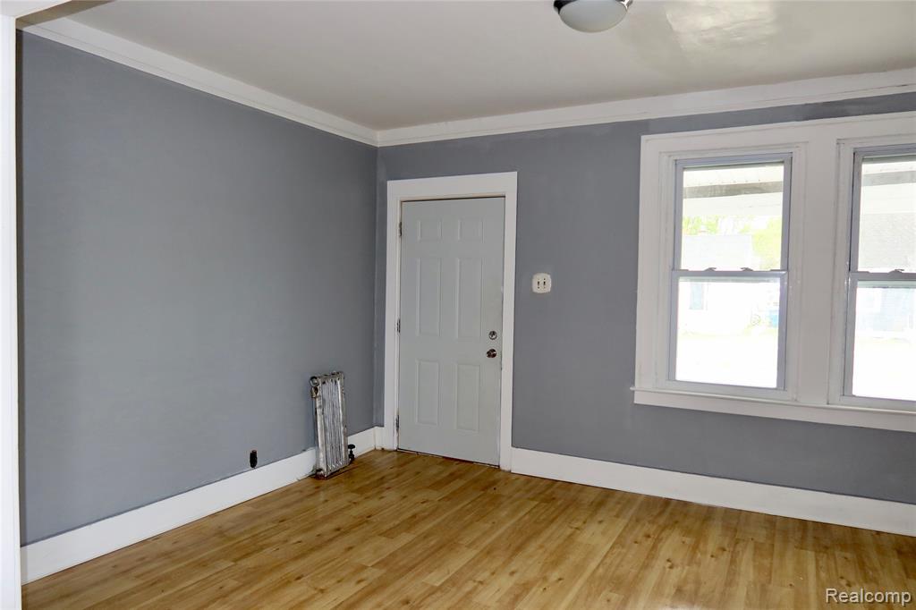 8469 Westminster Avenue, Warren, MI 48089 — Photo 3